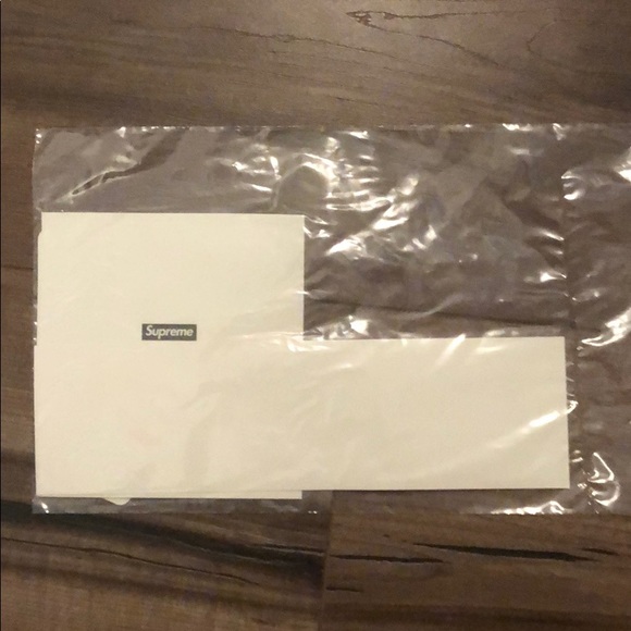 Supreme unopened stickers - Picture 3 of 7